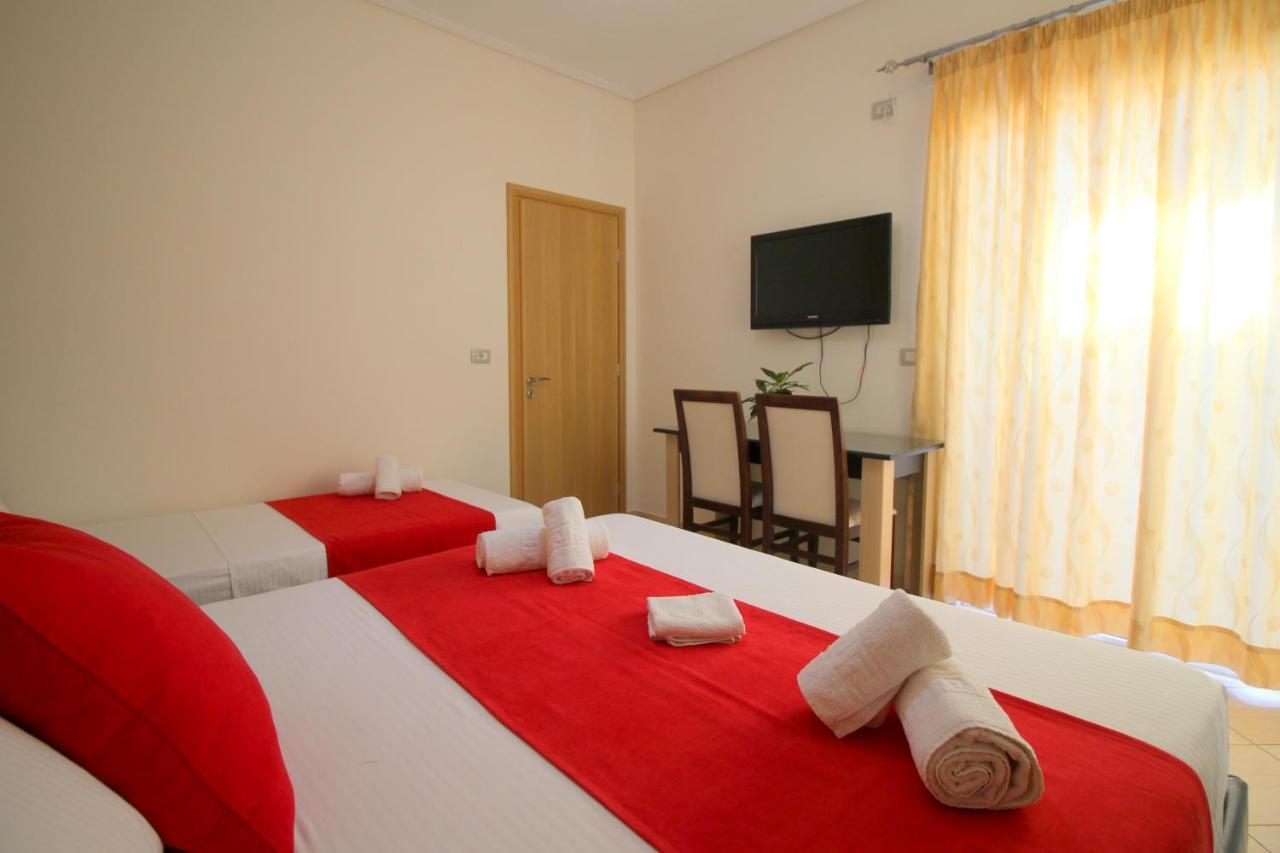 Centrum Hotel Ksamil Zewnętrze zdjęcie
